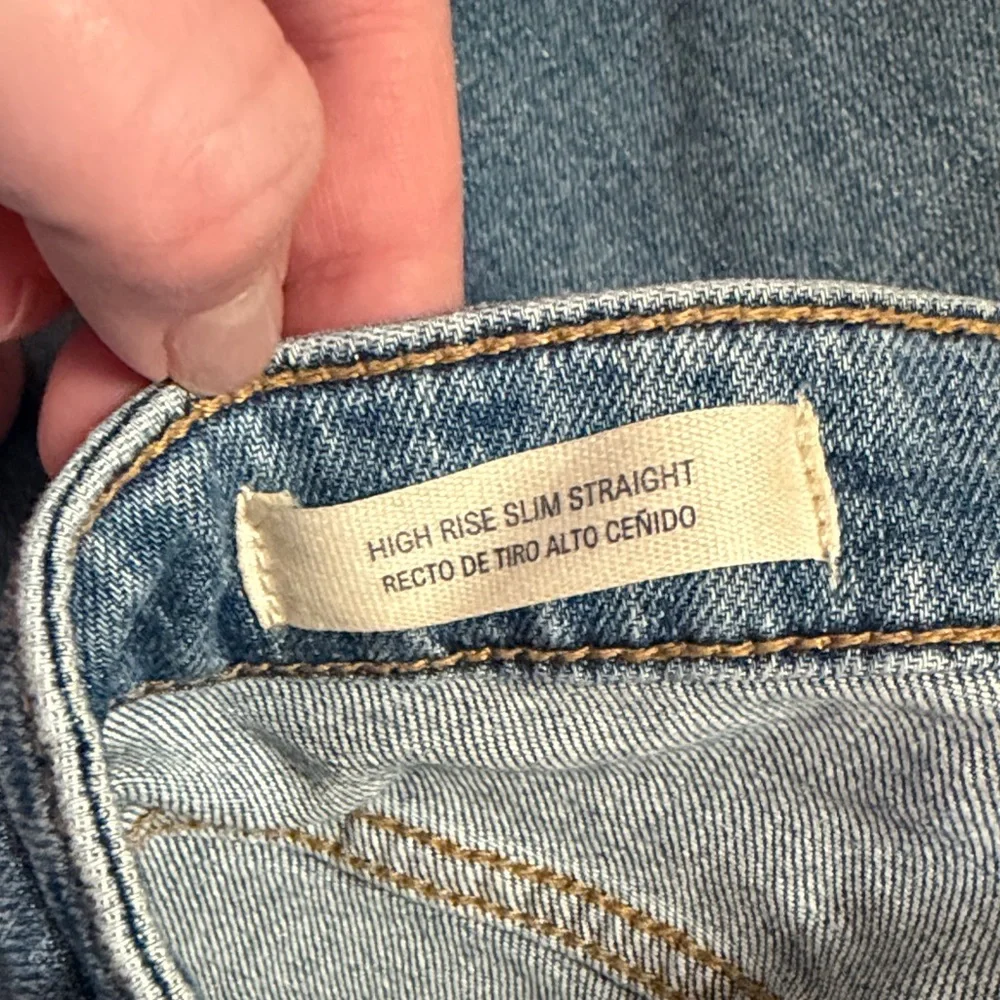 Universal Thread High Rise Blue Jeans - Picture 4 of 4